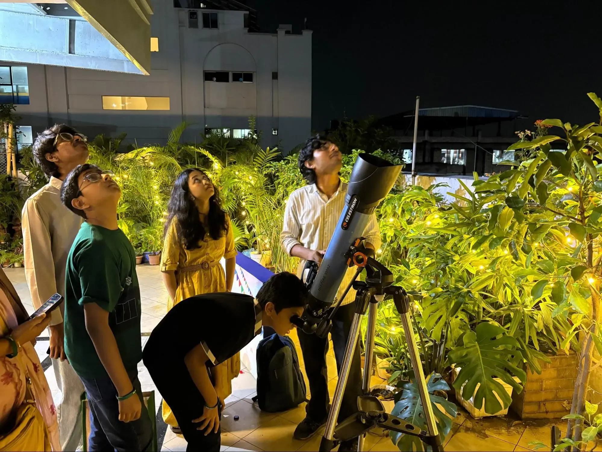Stargazing session with an optical telescope